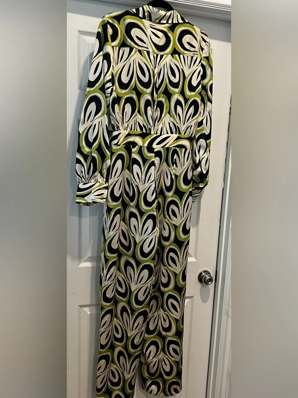 Long-Sleeve Printed Jumpsuit in Lime Green and Black - Picture 2 of 4